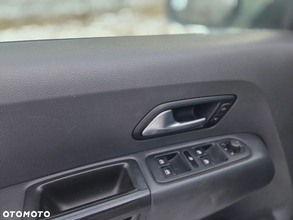 Volkswagen Amarok 2.0 BiTDI Autm - 21