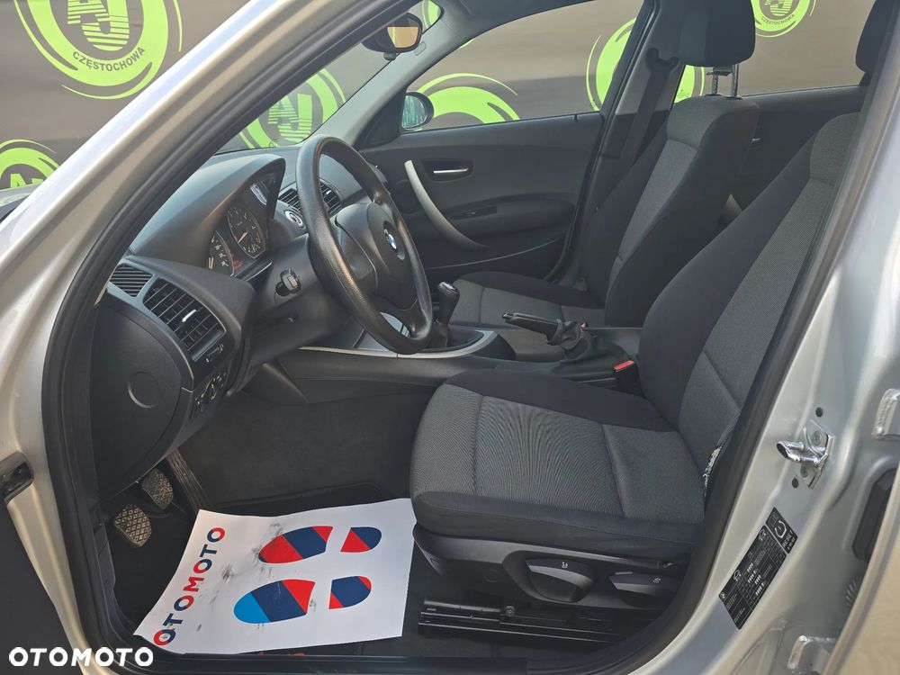 BMW Seria 1 116i - 14