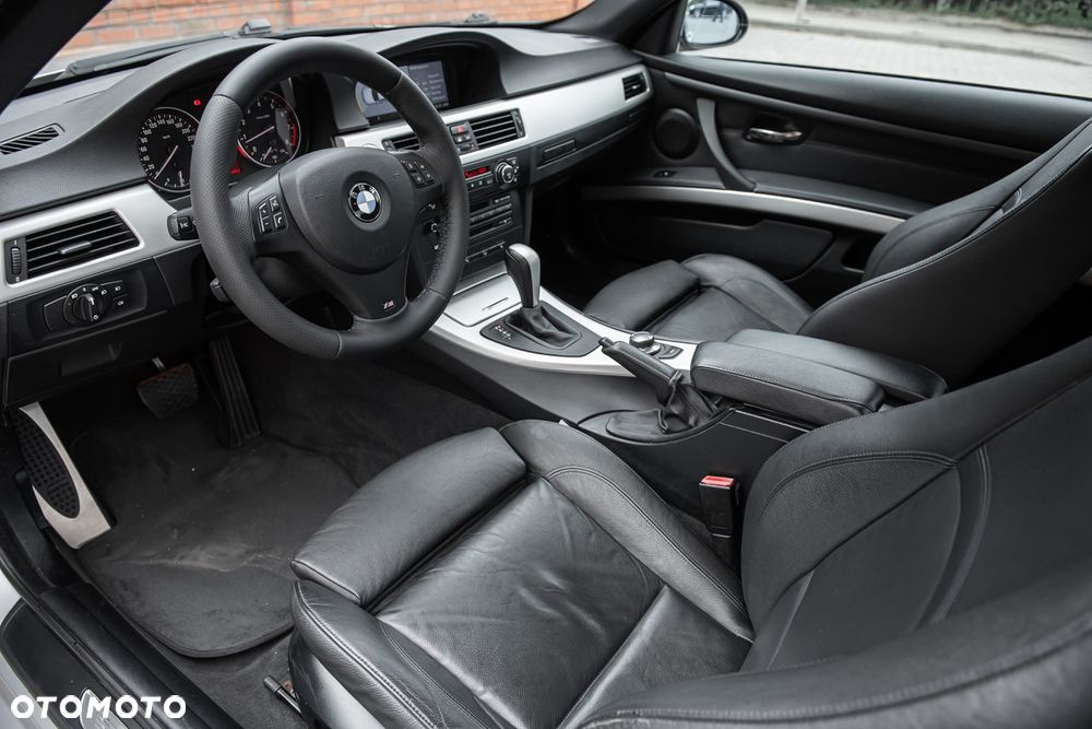 BMW Seria 3 325i xDrive M Sport Edition - 15