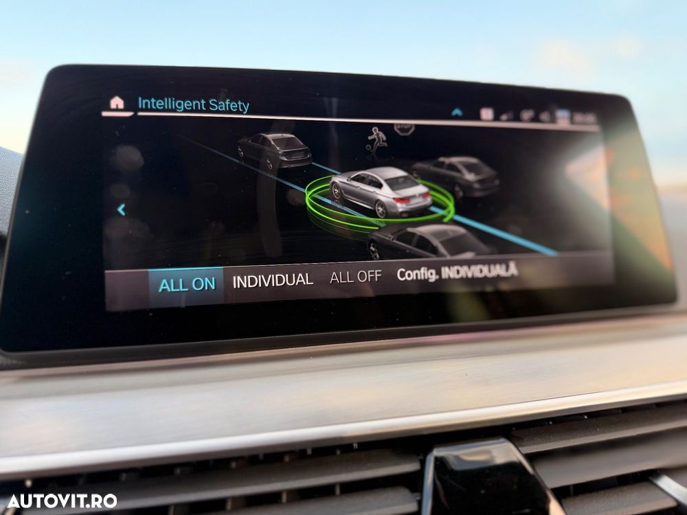 BMW Seria 5 530d xDrive AT - 22