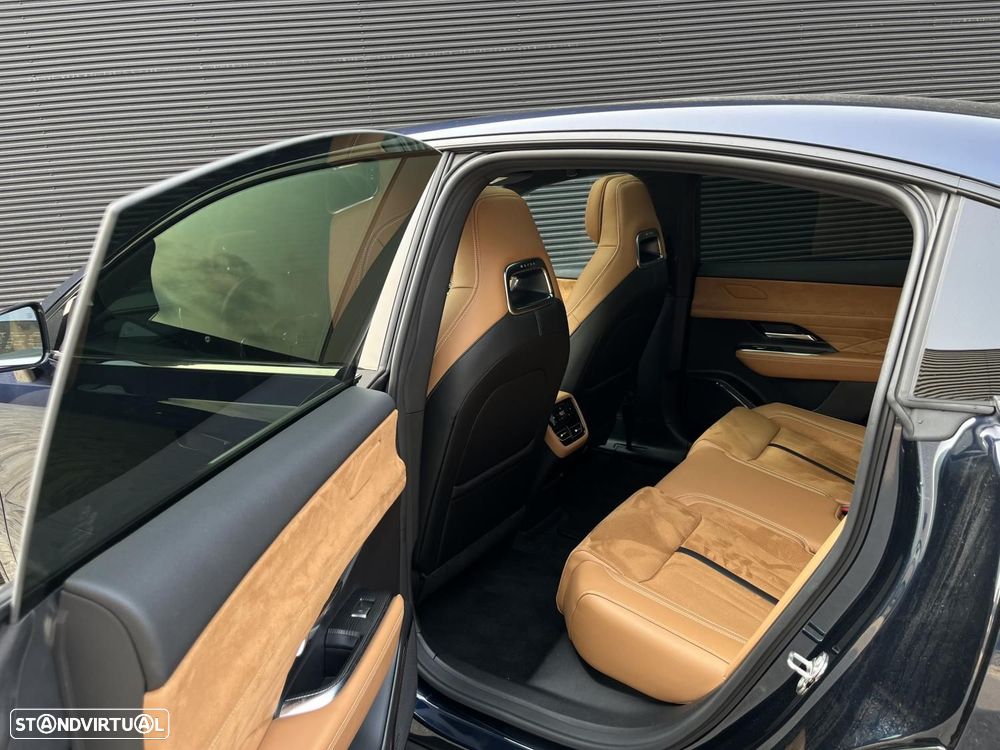 Mazda 6e 68.8 kWh Takumi Plus - 19