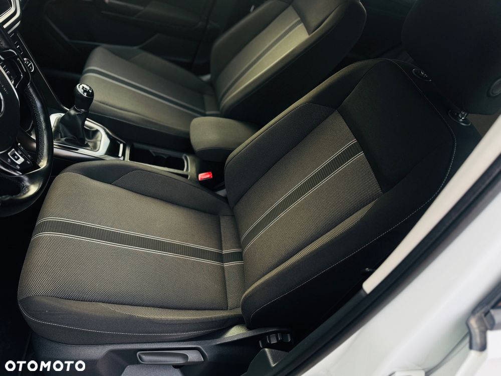 Volkswagen T-Roc 1.0 TSI Life Plus - 5