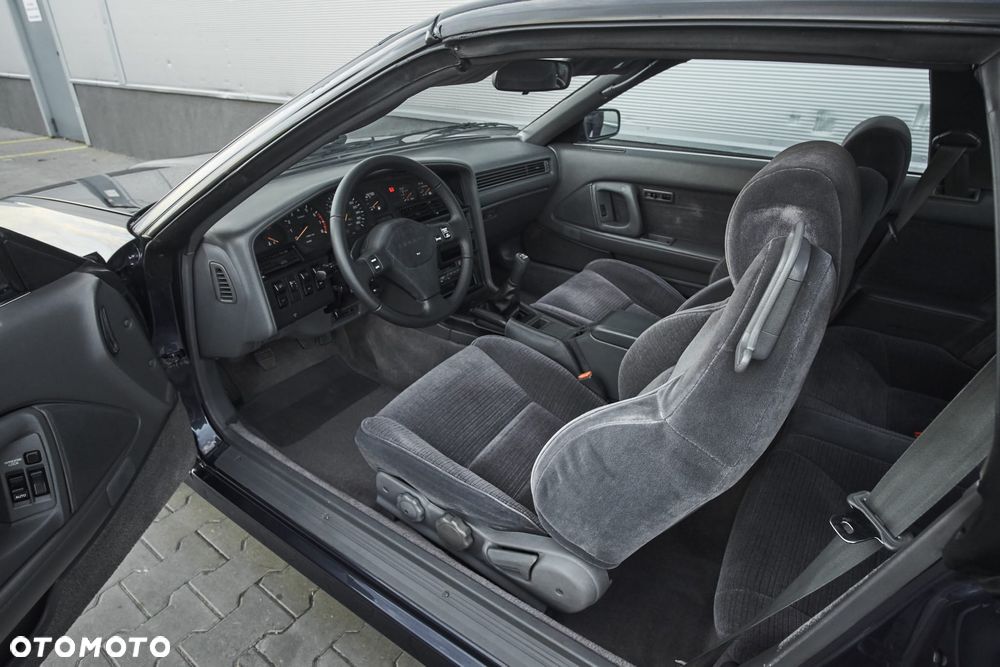 Toyota Supra 3.0 Turbo - 8