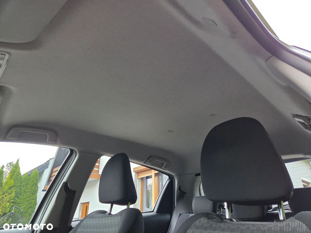 Toyota Yaris 1.33 Premium - 21
