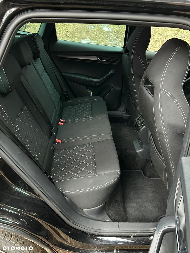 Skoda Karoq 2.0 TDI SCR 4x4 DSG Sportline - 18