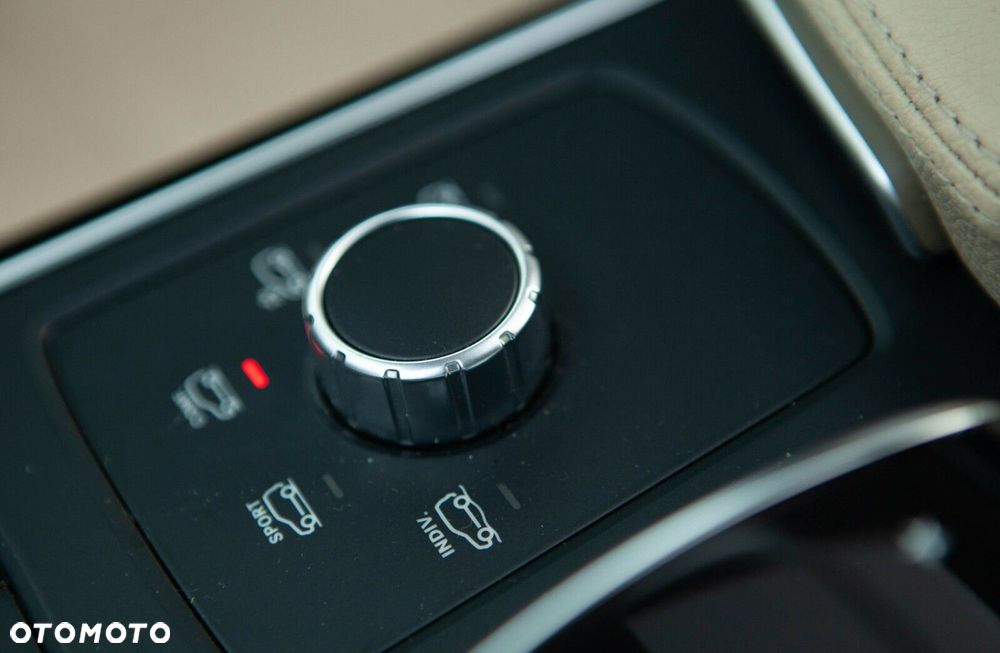 Mercedes-Benz GLE 350 d 4-Matic - 32