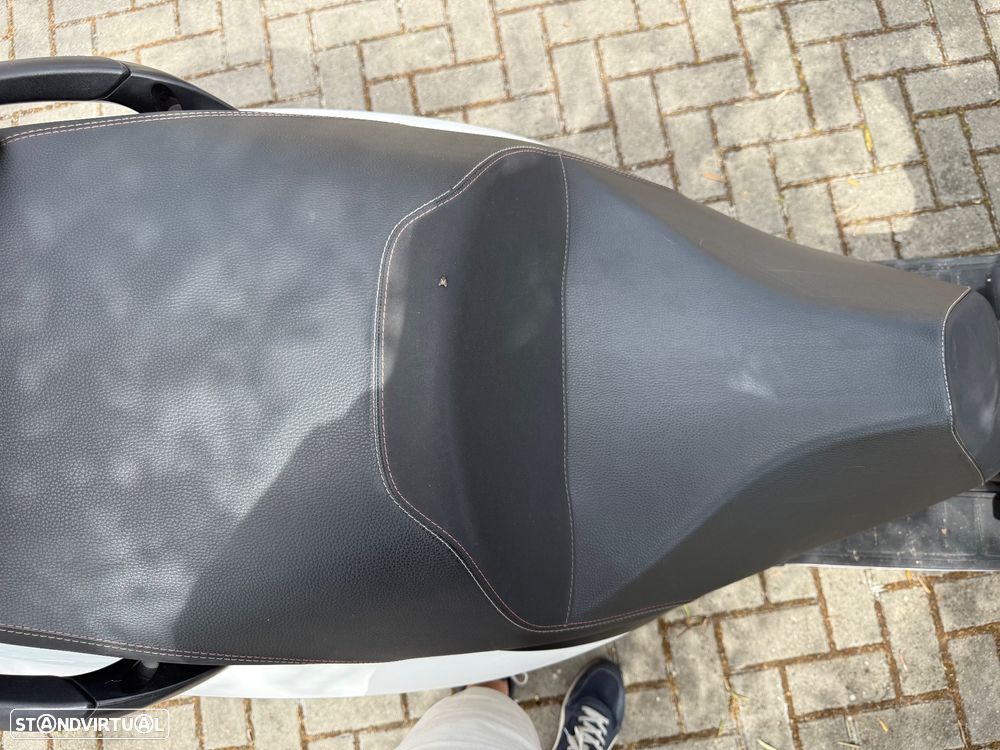 Piaggio MP3 - 4