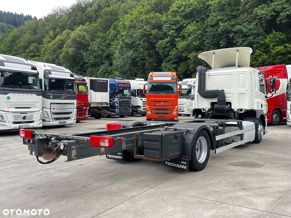 DAF CF 370 2015 // Kabina sypialna // Rama do zabudowy - Laweta // Blokada mostu // Manual // Cały na poduszkach ! - 8