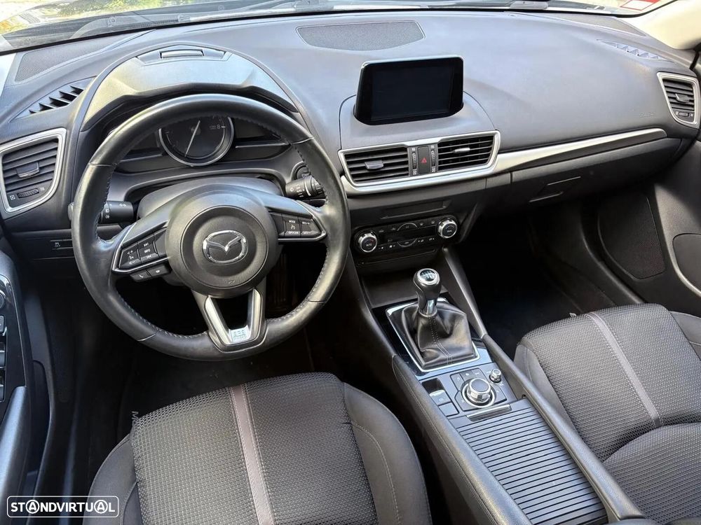 Mazda 3 Hatchback 1.5 Sky-G Evolve HS Navi - 28