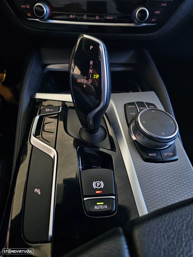BMW 520 d Pack M Auto - 28
