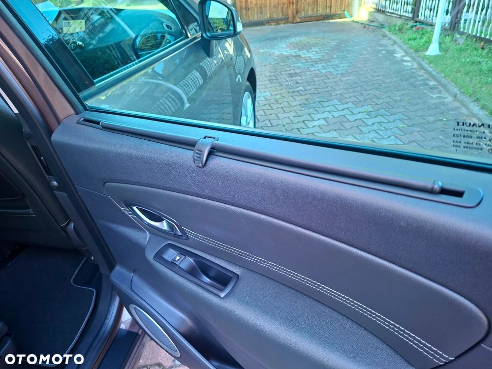 Renault Grand Scenic TCe 130 Bose Edition - 27