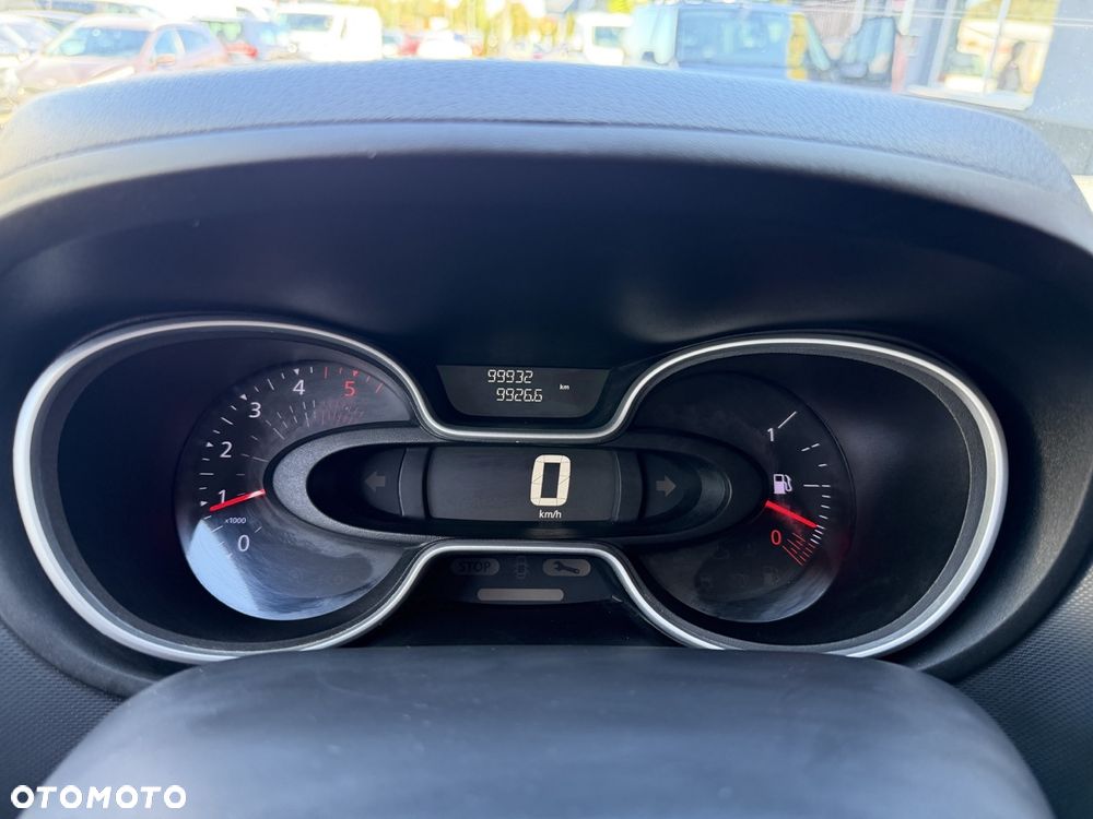 Renault Trafic - 10