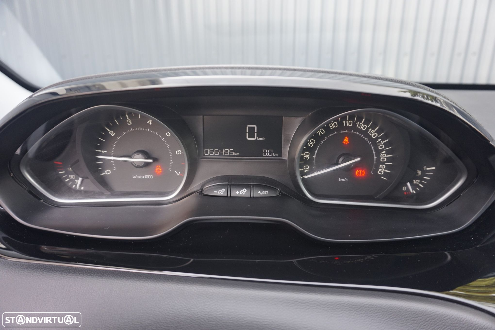 Peugeot 208 1.2 PureTech Signature - 11
