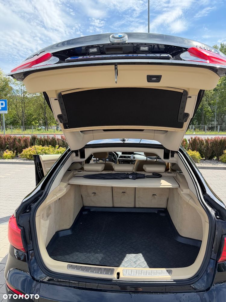 BMW Seria 3 318d Sport Line - 5