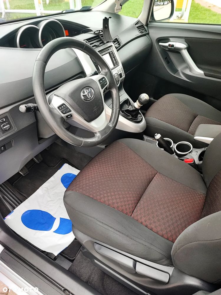 Toyota Verso - 15