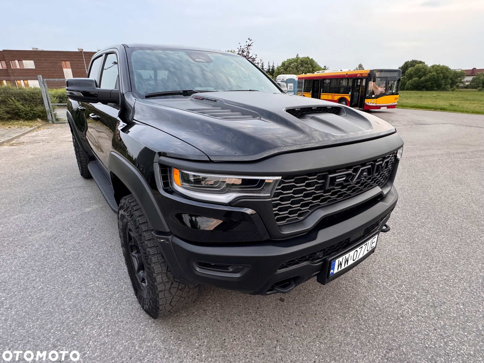 RAM 1500 - 16