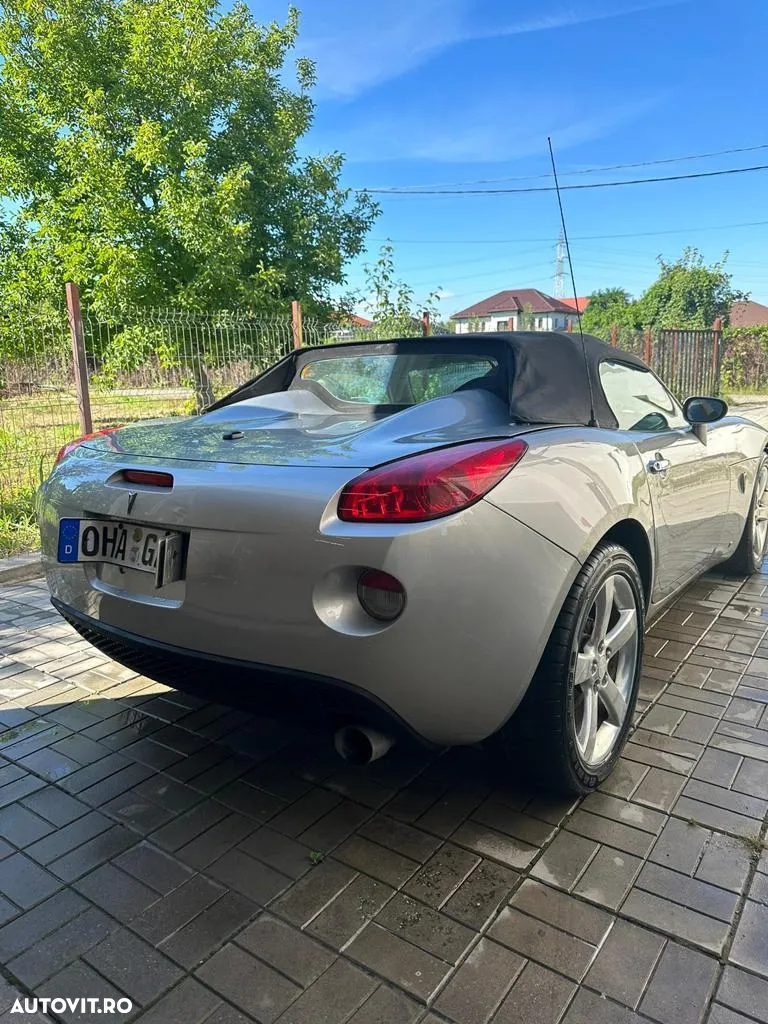 Pontiac Solstice - 9