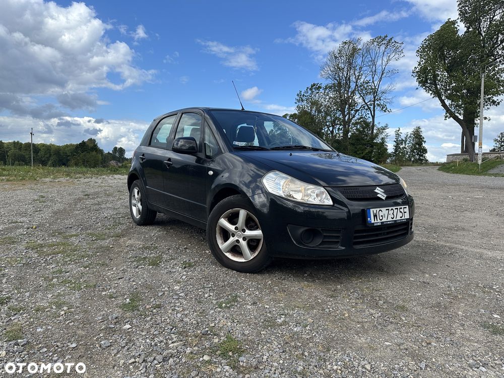 Suzuki SX4 - 1