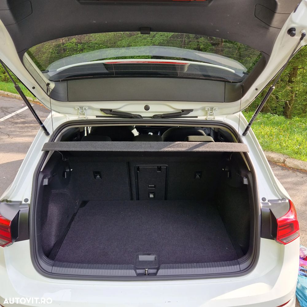 Volkswagen Golf - 20