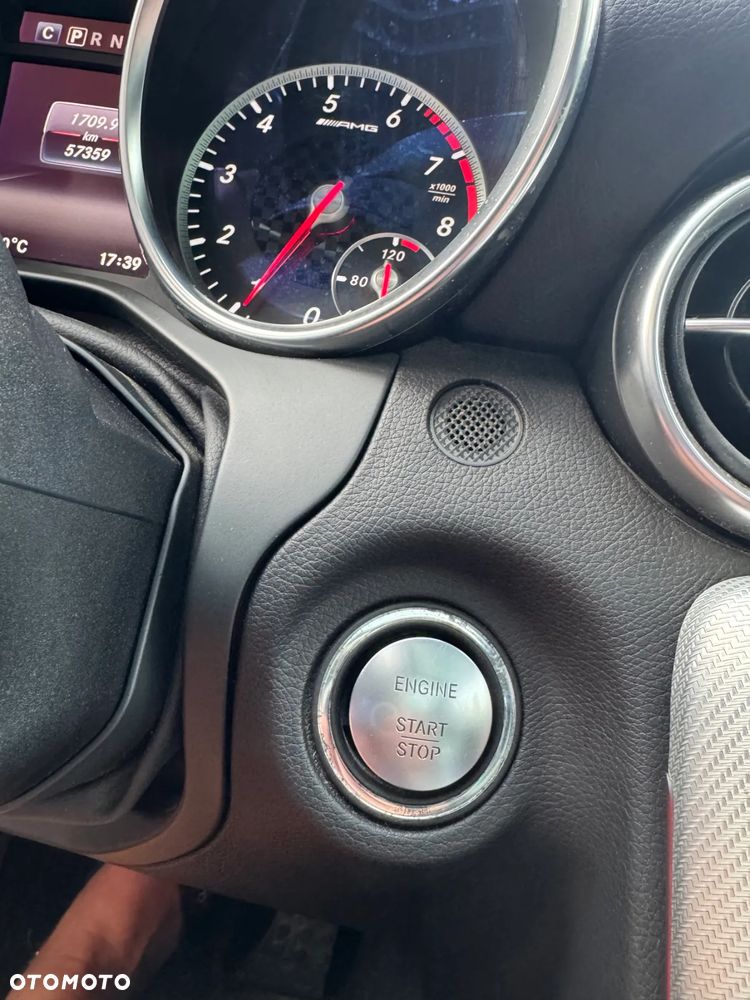 Mercedes-Benz SLC 300 9G-TRONIC Final Edition - 12