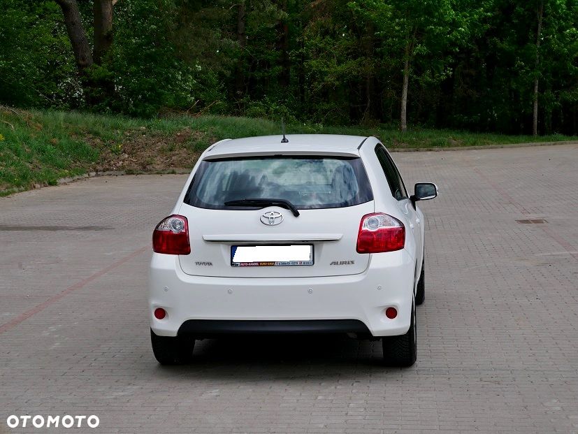Toyota Auris 1.6 Executive - 4