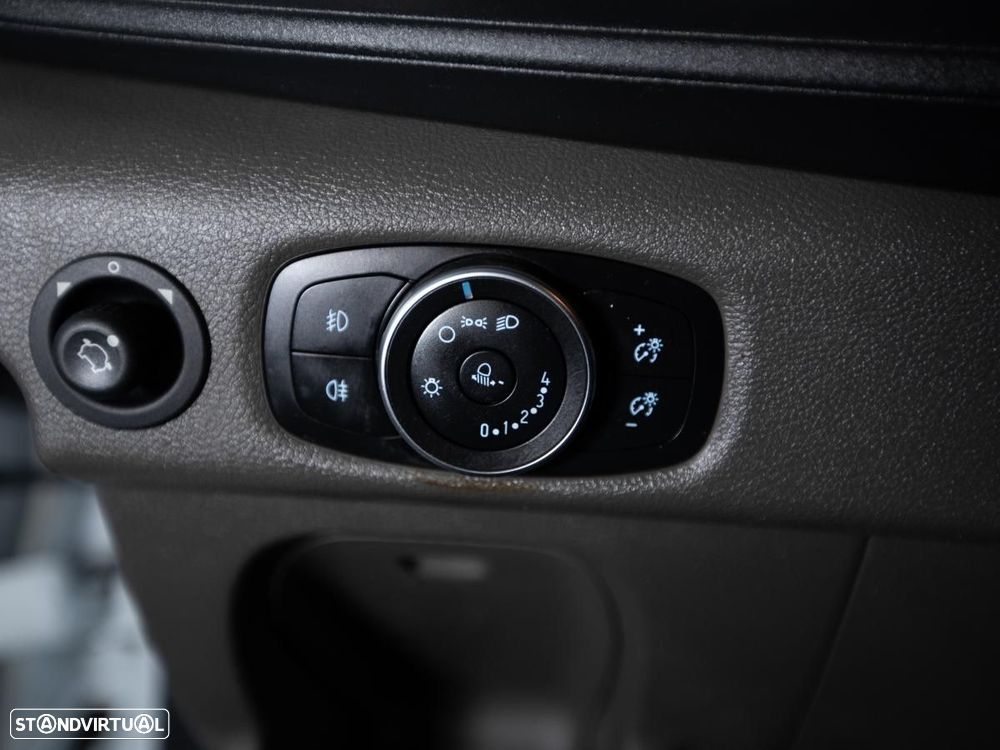 Ford Transit 350 L3 7 Lugares c/iva - 13