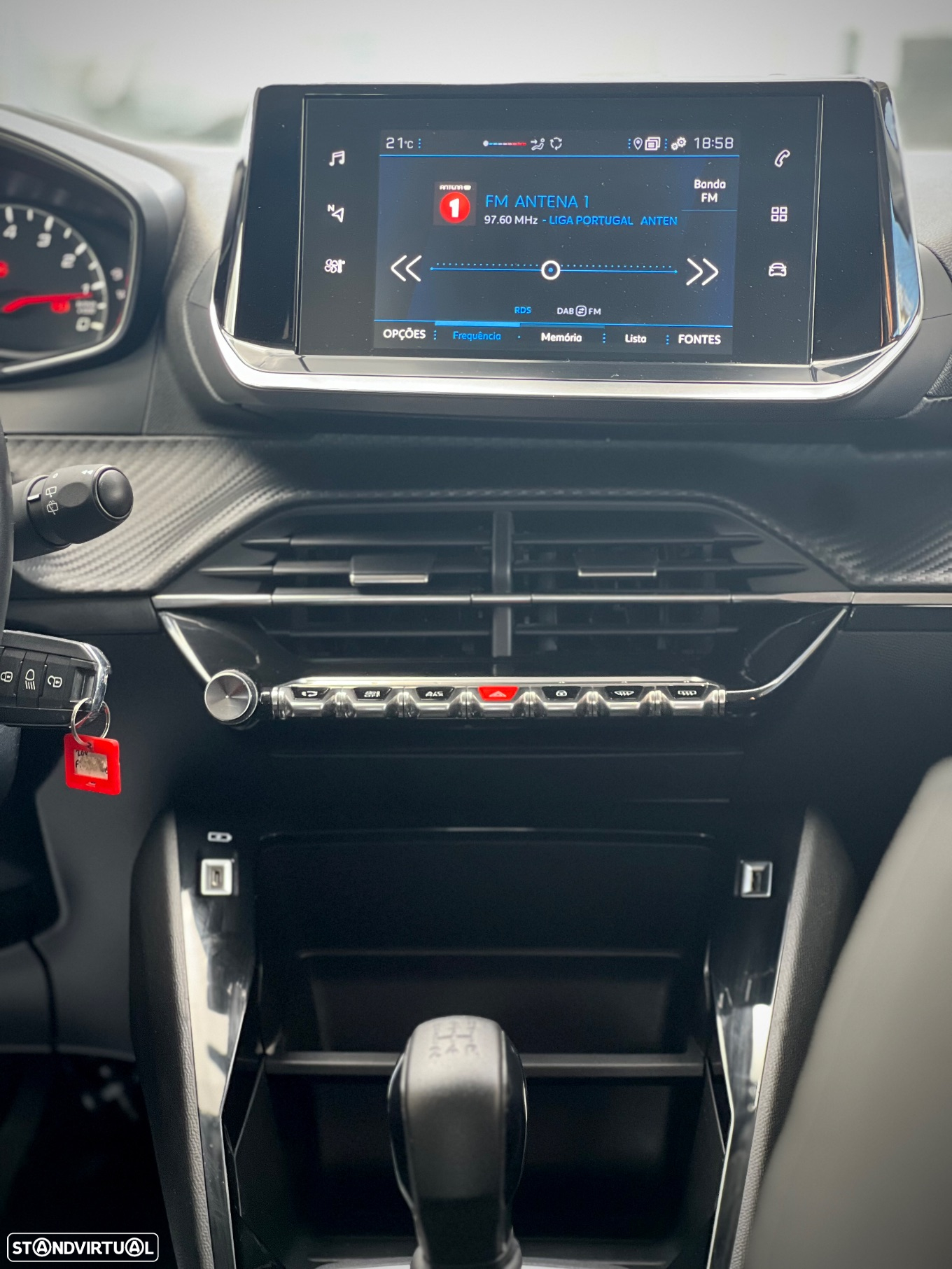 Peugeot 208 1.2 PureTech Active Pack - 11