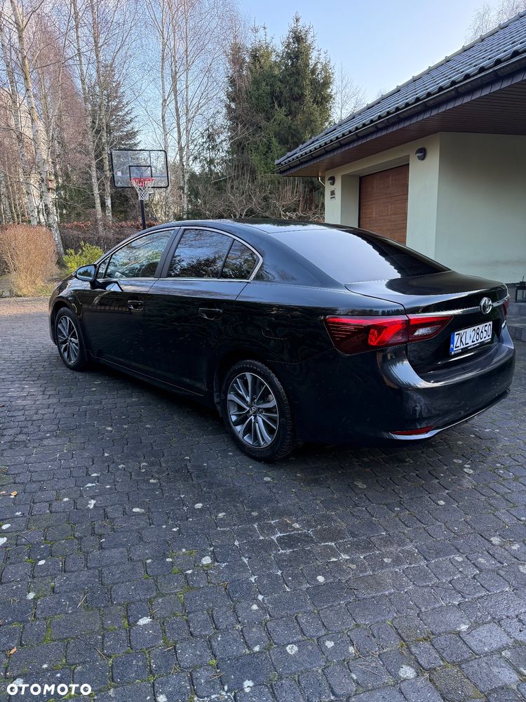 Toyota Avensis 2.0 D-4D Premium - 6