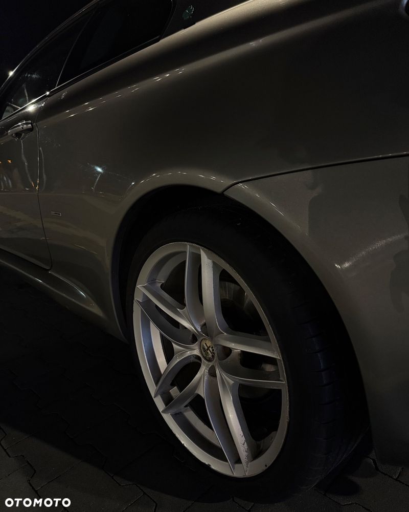 Alfa Romeo GT 1.9JTD 16V Black Line - 8