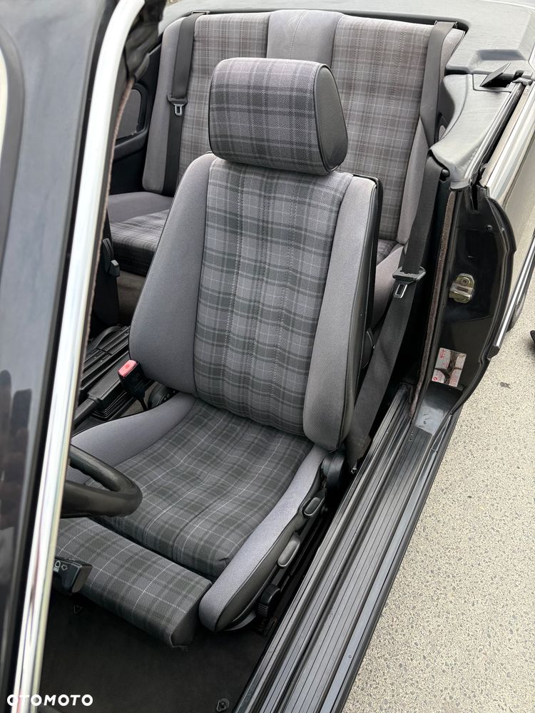 BMW Seria 3 320i - 14