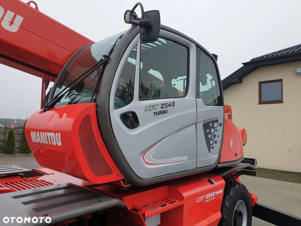 Manitou MRT ROTO 2540 Privilege KOSZ/WIDŁY/PILOT SPROWADZONA SUPER STAN - 14