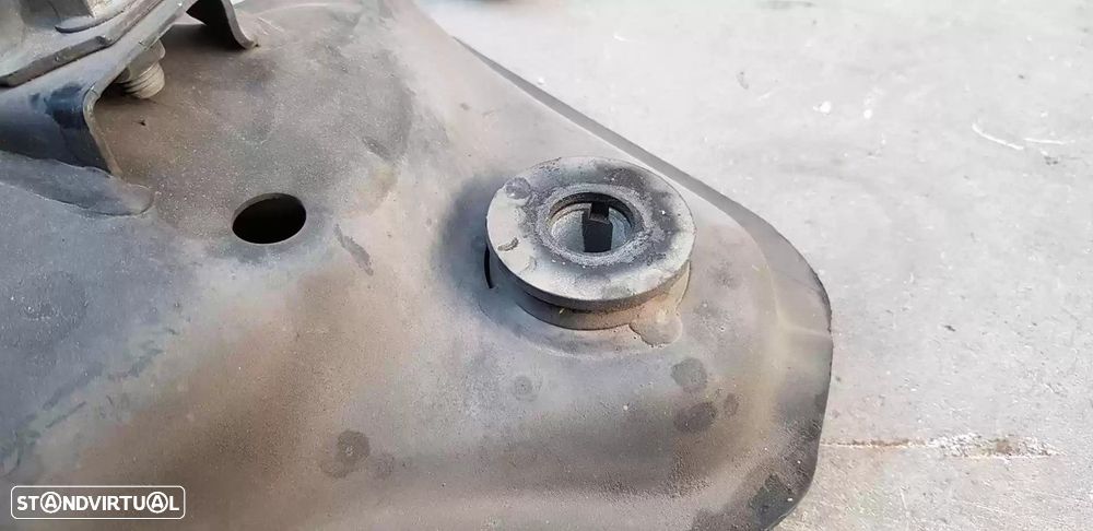 CHARRIOT FRONTAL KIA CARENS IV 2018 -62405A4650 - 1