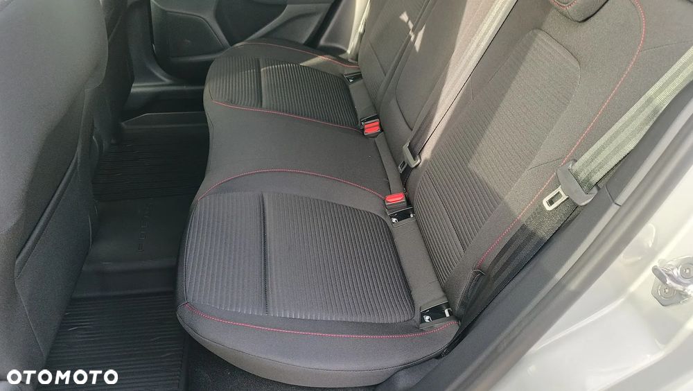 Ford Focus 1.0 EcoBoost ST-Line X - 9