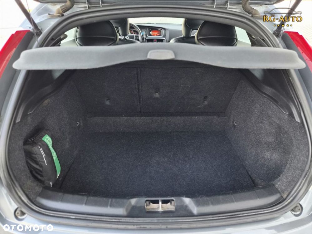 Volvo V40 - 35