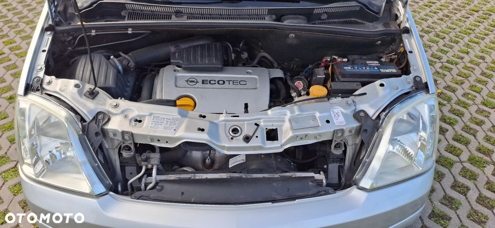 Opel Meriva 1.6 16V (Essentia) - 20