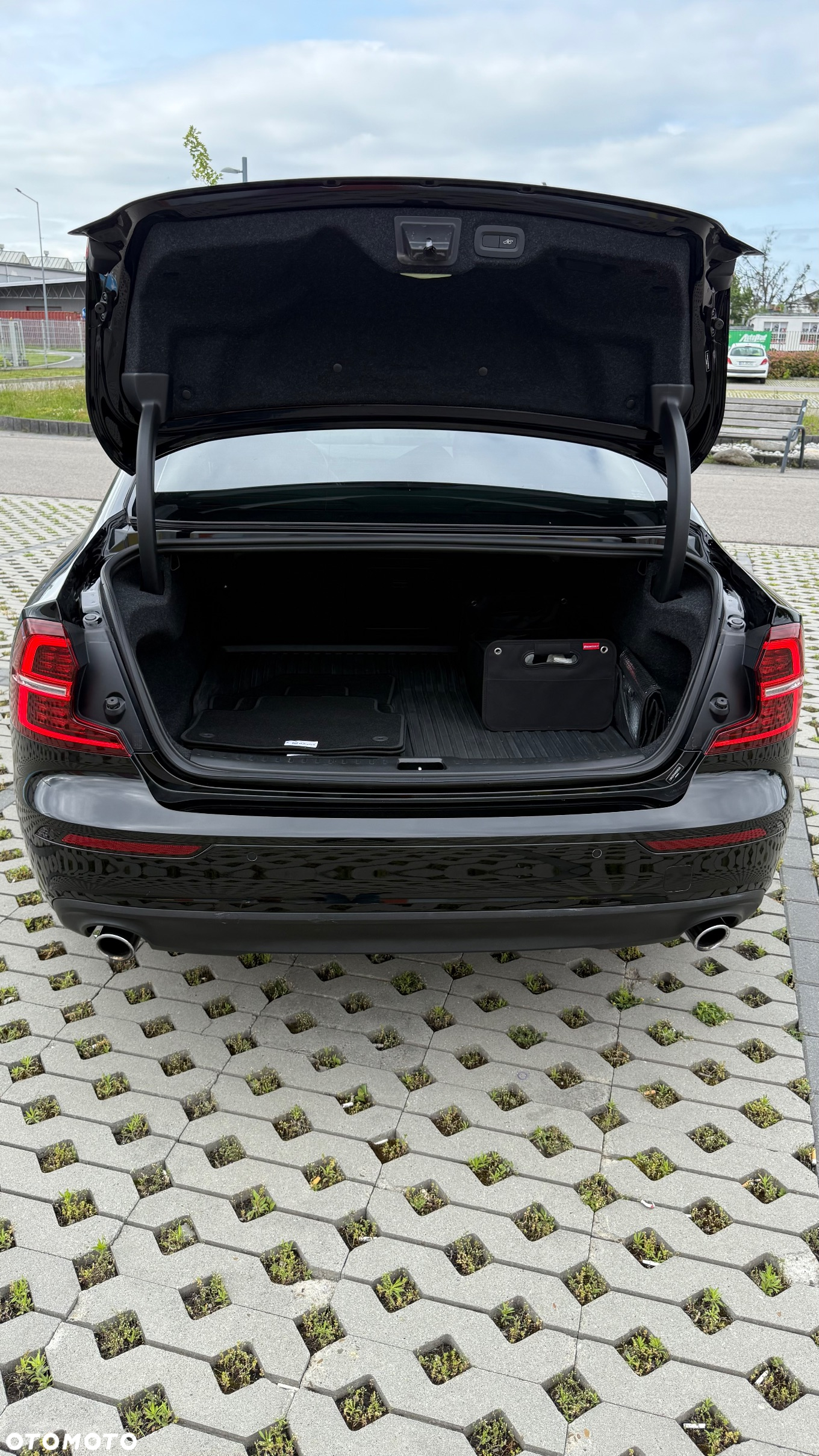 Volvo S60 T6 AWD Momentum Pro - 10