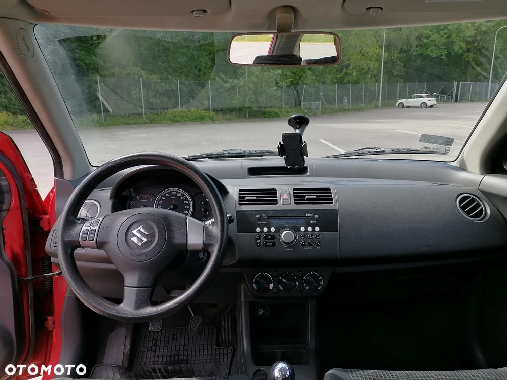 Suzuki Swift - 5