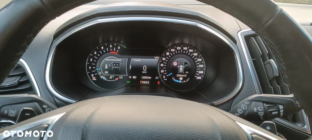 Ford Edge 2.0 EcoBlue Twin-Turbo 4WD Titanium - 11