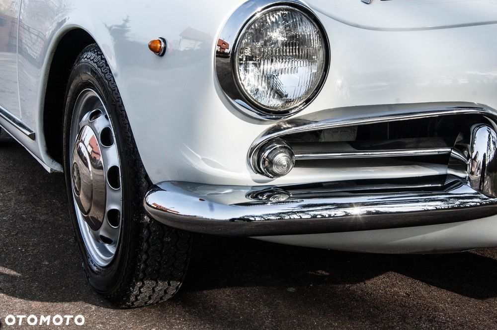 Alfa Romeo Giulia - 17