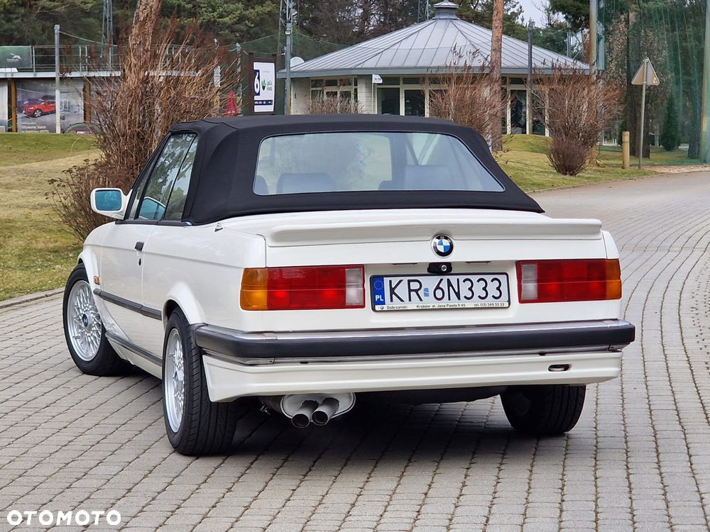 BMW Seria 3 320i - 13