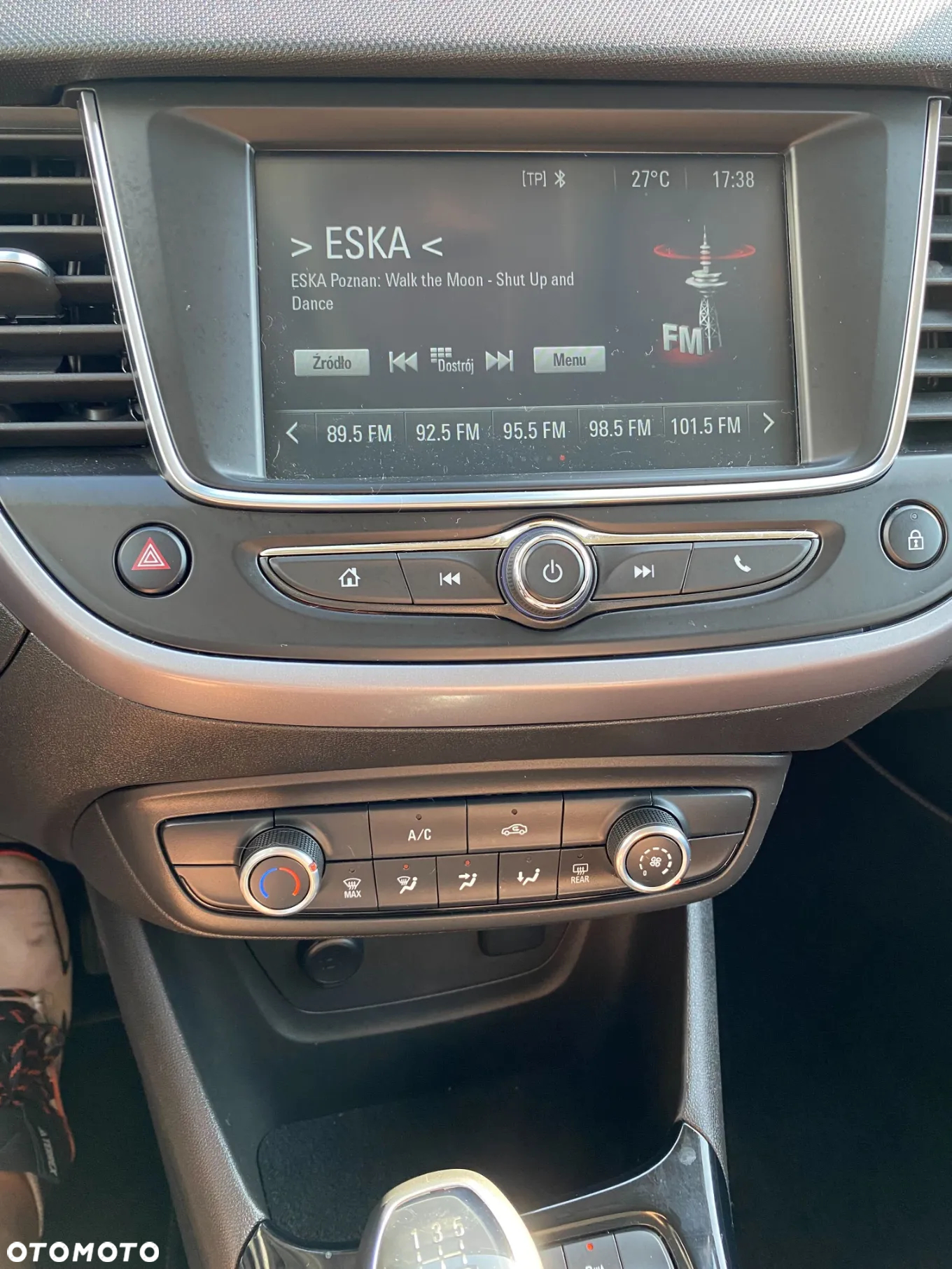 Opel Crossland X - 18