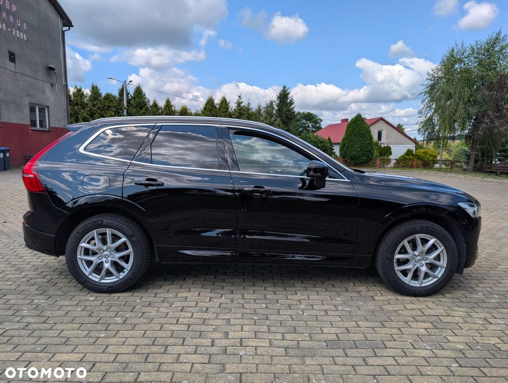 Volvo XC 60 D4 Momentum Pro - 9