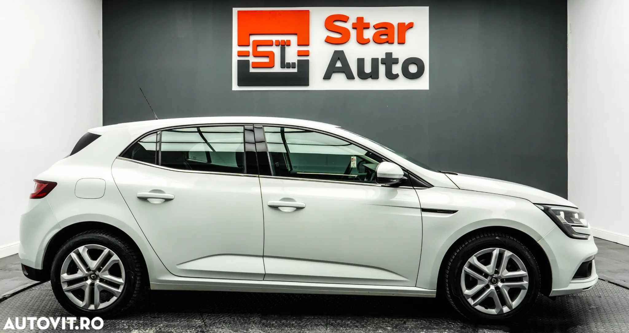 Renault Megane Blue dCi 116 Intens - 11