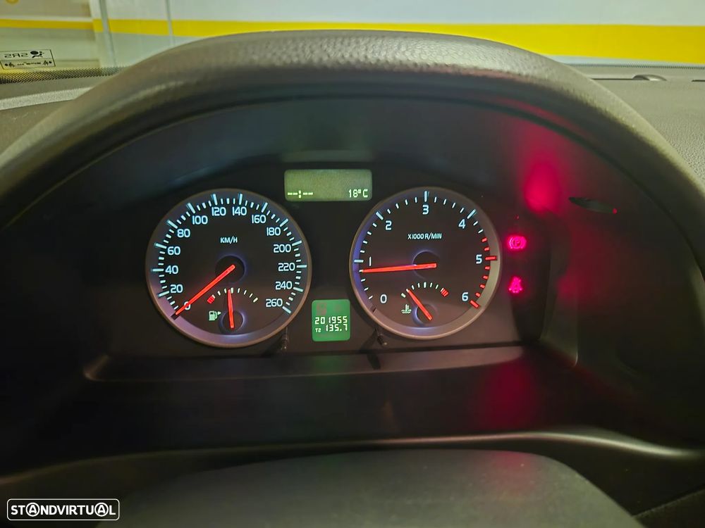 Volvo V50 2.0 D Nível 1 - 18