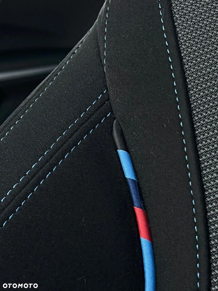 BMW Seria 3 330i xDrive M Sport - 18