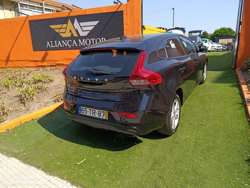 Volvo V40 D2 Kinetic - 3