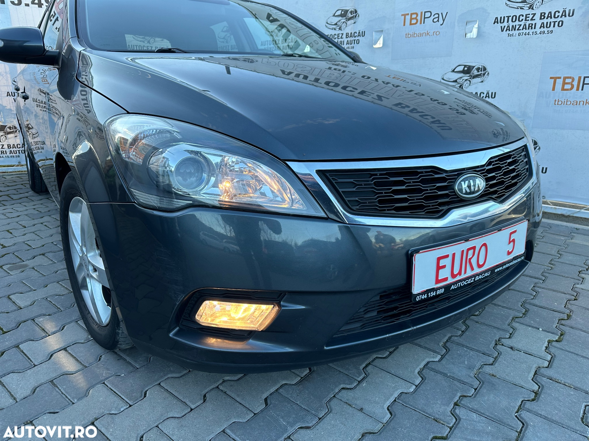 Kia Ceed 1.6 CRDi 90 ISG Vision - 10