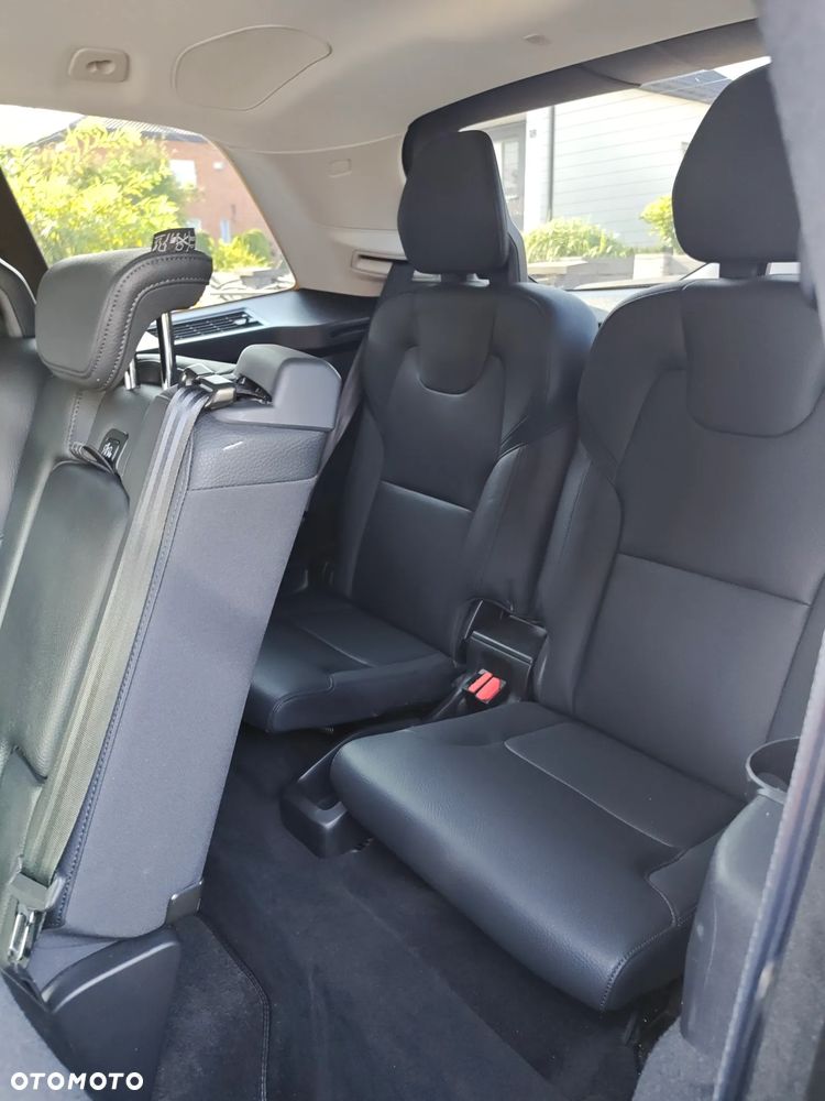 Volvo XC 90 B5 D AWD Plus Dark 7os - 23