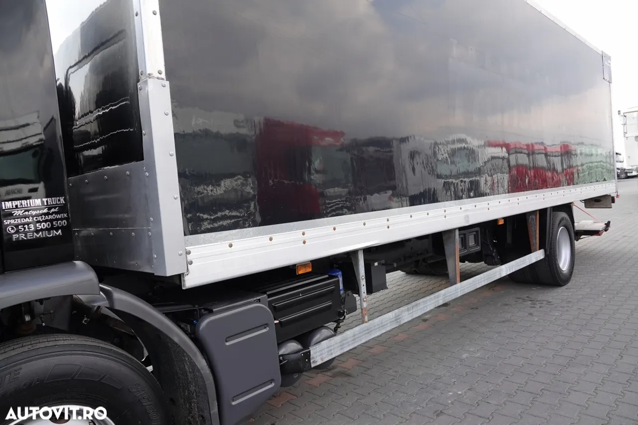 Renault PREMIUM 280 DXI / CONTAINER - 8.9 M / SOLO / LIFT - 7