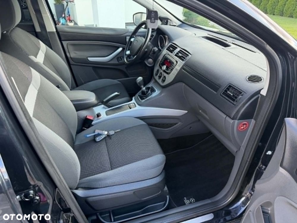 Ford Kuga 2.0 TDCi 4WD Trend - 9